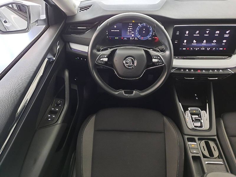 Škoda Octavia (2023) Combi 2.0 TDI (110kW/150k) DSG - fotka 11 z 30