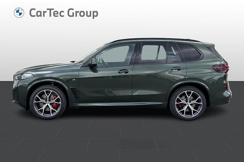 BMW X5 xDrive30d - fotka 2 z 10