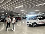Nedaleko Poděbrad začíná fungovat největší autosalon ojetých aut v Evropě