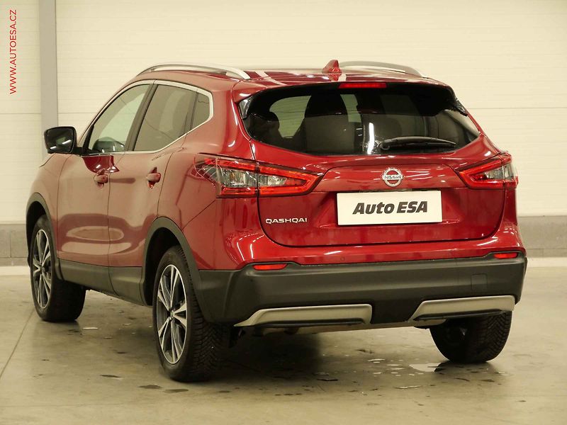 Nissan Qashqai (2018) 1.2 DIG-T, 2.maj, N-Connecta - fotka 6 z 21