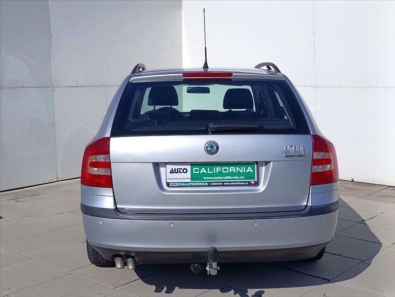 Škoda Octavia 1,9 TDi Klima Tažné Tempomat - fotka 8 z 29