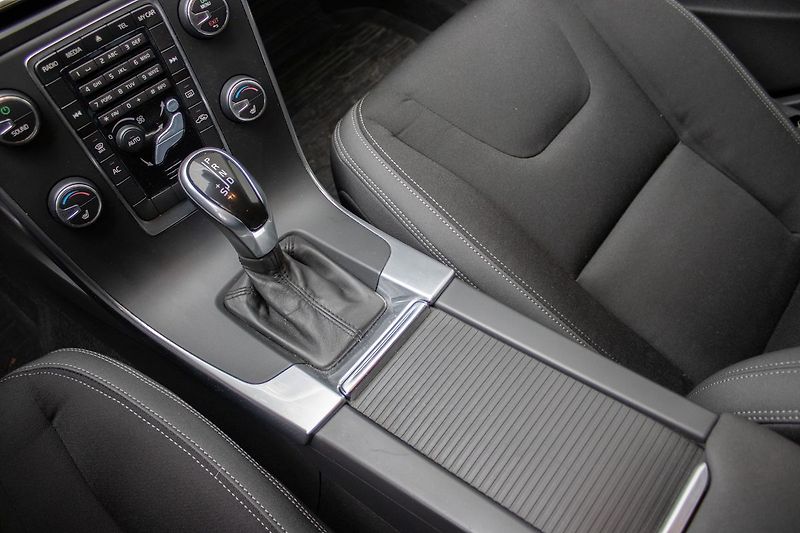 Volvo V60 - fotka 29 z 36