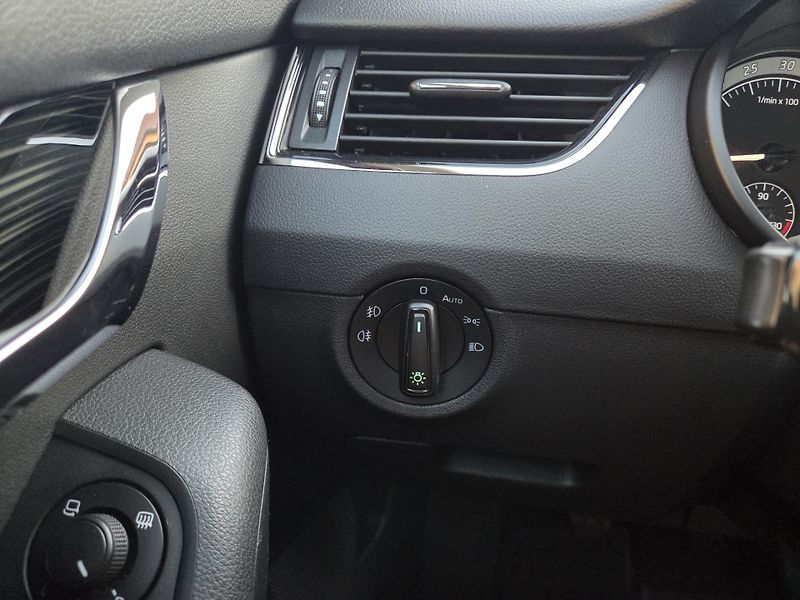 Škoda Octavia 1.6TDI 85kw nové v ČR. - fotka 26 z 43