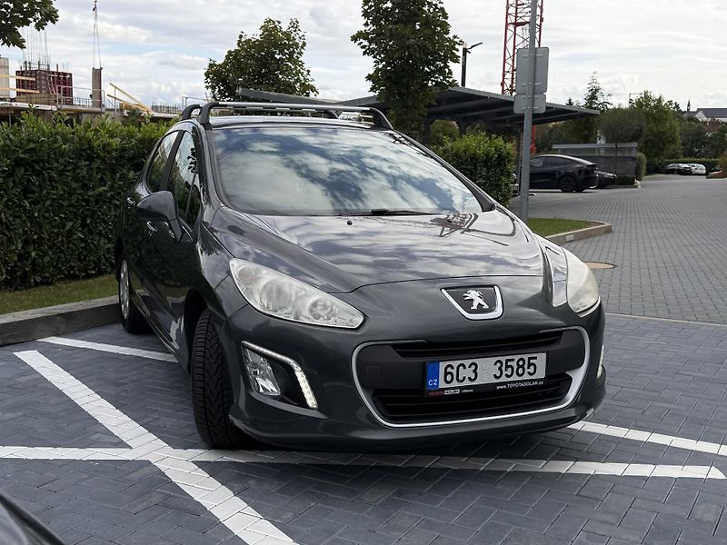 Peugeot 308 (2013) 1.4 VTi 72 kW  - fotka 6 z 15