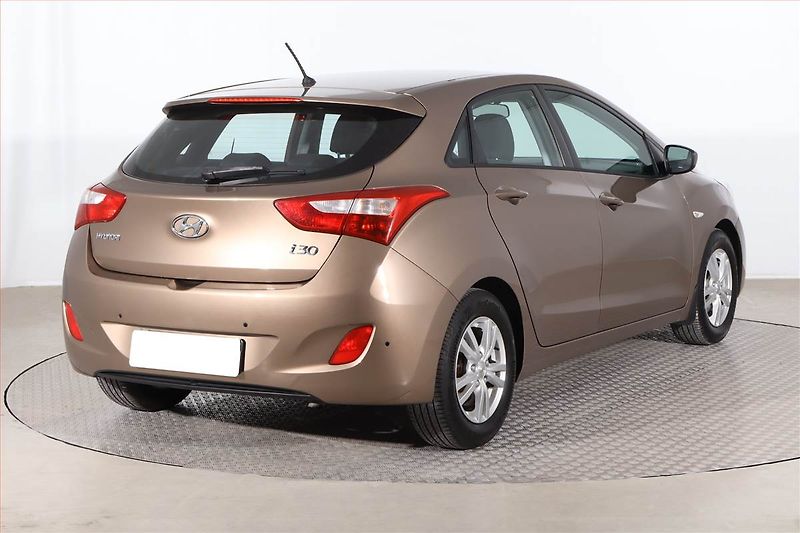 Hyundai i30 (2013) 1.4 CVVT, Serv.kniha, Tempomat - fotka 5 z 20