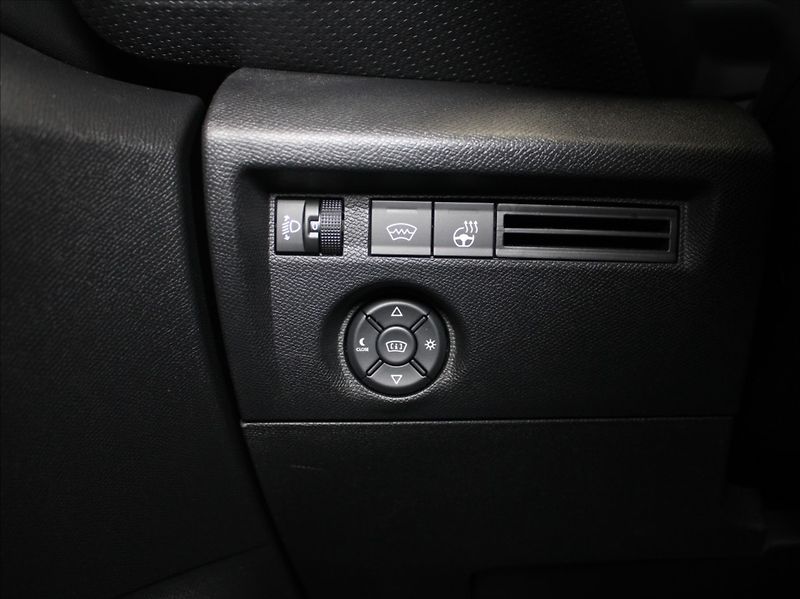 Citroën C4 1,2 PT 96kW AT MAX Facelift - fotka 22 z 26
