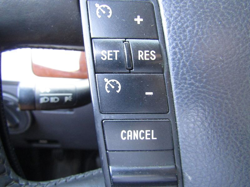 Volkswagen Touareg (2007) 2.5 TDI 128kW - fotka 30 z 33