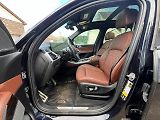 BMW X5 (2024) Auto na cestě - náhled 13