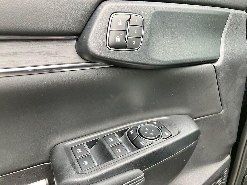 Ford Ranger (2026) Platinum, Dvojkabina, 3.0 EcoB - fotka 23 z 37