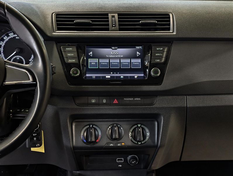 Škoda Fabia 1.0 TSi 81kW TEMPOMAT, PDC, ČR - fotka 13 z 22