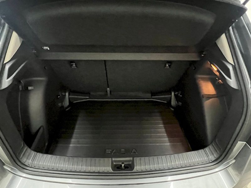 Škoda Fabia (2024) Top Selection 1.0TSi 85kW 6° m - fotka 15 z 30