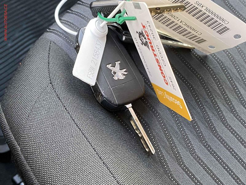 Peugeot 308 (2015) 1.2 PT, ČR, Access - fotka 17 z 17