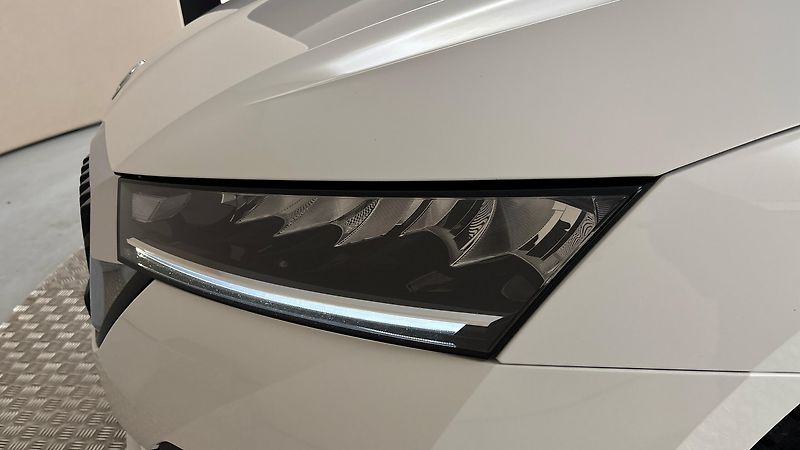 Škoda Octavia 2.0 TDI DSG Style - fotka 18 z 27