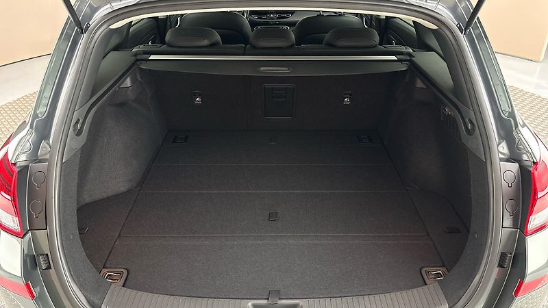 Hyundai i30 1.5 T-GDI AUT Style Kombi - fotka 17 z 29