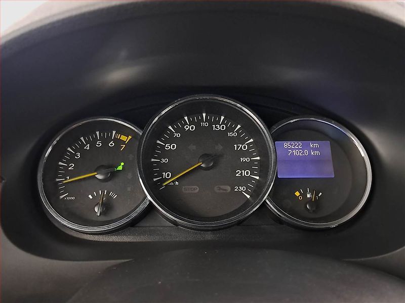 Renault Mégane (2011) 1.6 16V, Tempomat - fotka 11 z 17