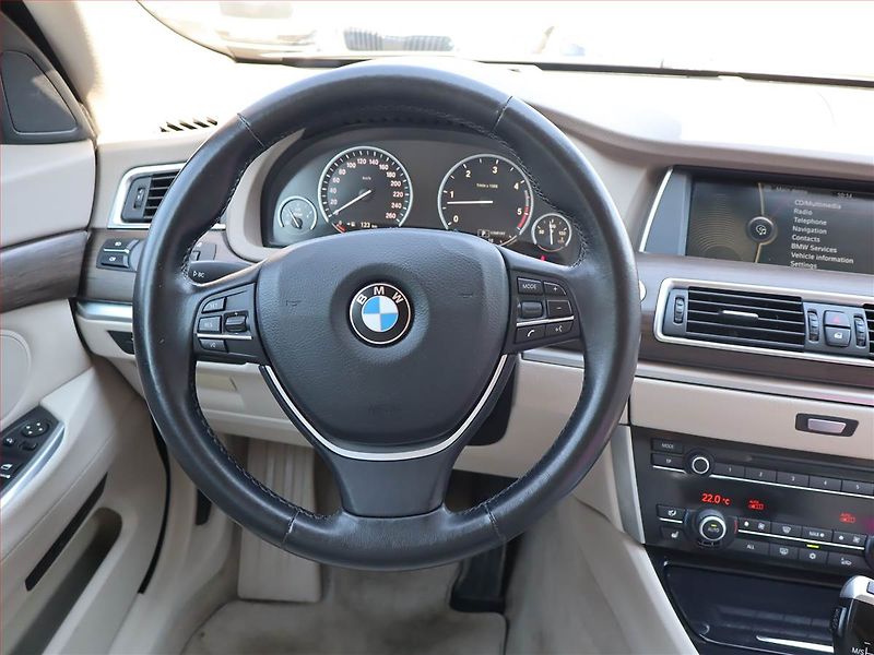 BMW Řada 5 (2010) 530d GT, Automat, Kůže, Navi - fotka 16 z 26