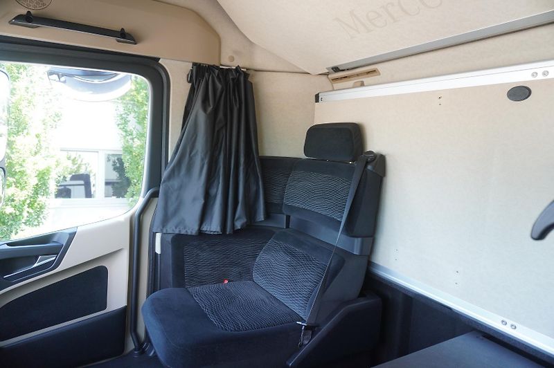Mercedes-Benz Actros (2018) 2542 / GIGA cabin - fotka 18 z 25