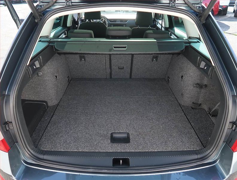 Škoda Octavia (2015) Edition 2.0 TDI 4x4, 4X4 - fotka 14 z 22