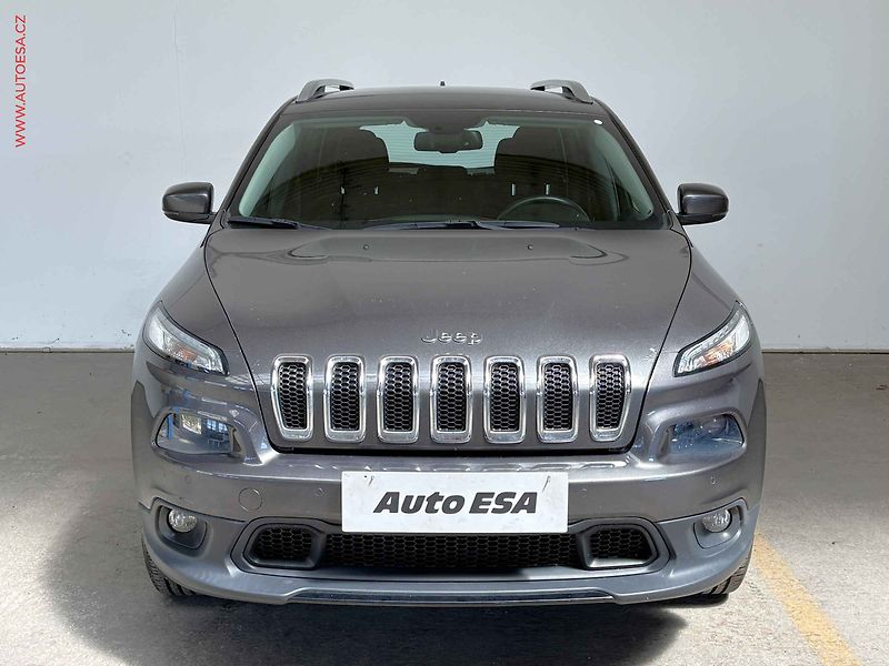 Jeep Cherokee (2015) 2.0 CRD 4x4, servis.kniha, AT - fotka 2 z 20