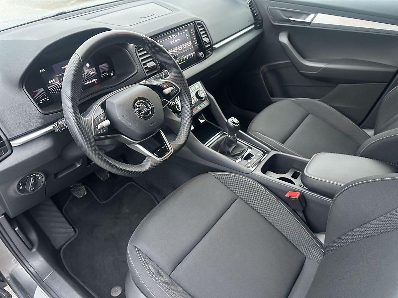 Škoda Karoq (2024) 2.0 TDI Selection Drive - fotka 8 z 34