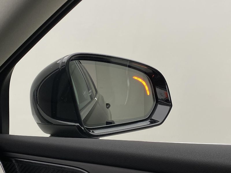Volvo V60 T6 AWD BRIGHT ULTRA - fotka 37 z 66