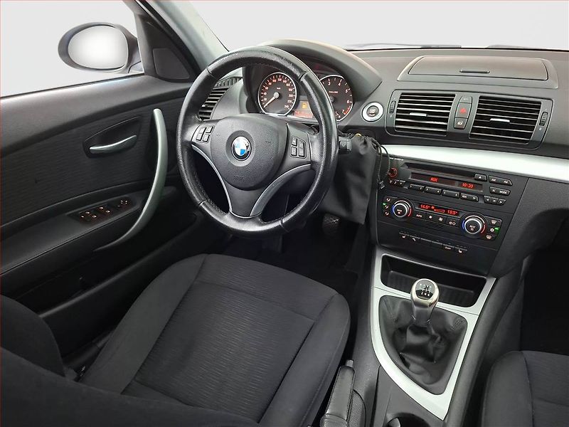 BMW Řada 1 (2007) 116i, po STK, jezdí výborně - fotka 7 z 16