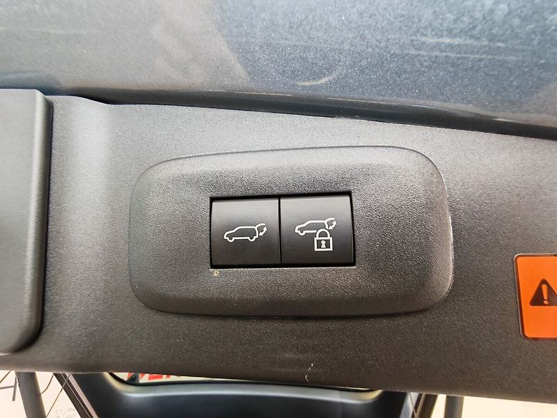Lexus RZ 450e 450e DIRECT4 LUXURY Elektro 15 - fotka 10 z 39