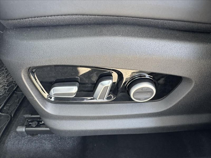 Jaecoo 7 1,6 TGDi EXLUSIVE AWD - fotka 17 z 24