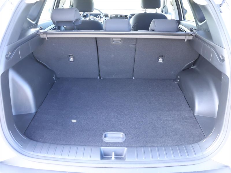 Hyundai Tucson 1,6 T-GDI 110 kW Smart DPH 1.M - fotka 10 z 29