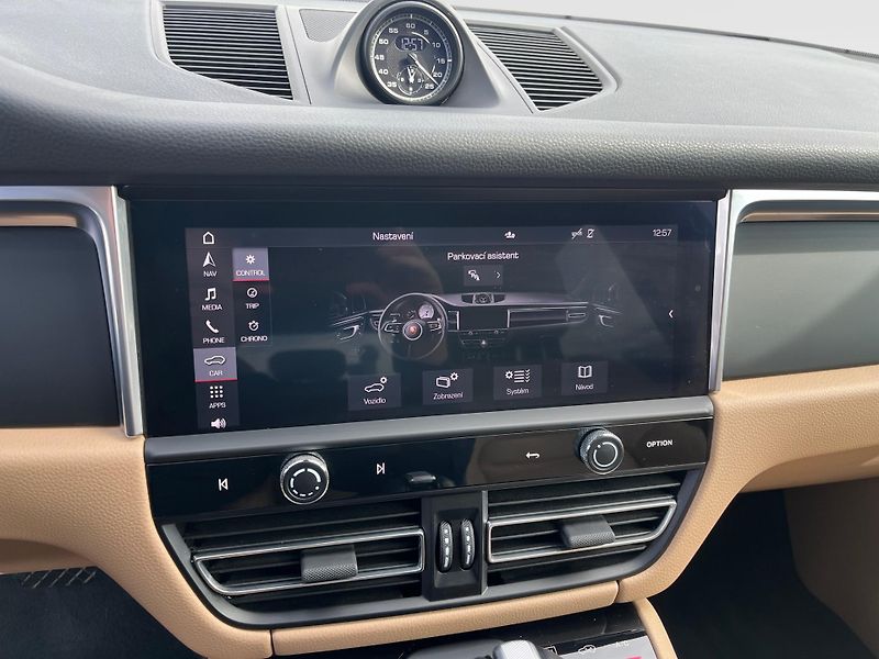 Porsche Macan - fotka 19 z 28