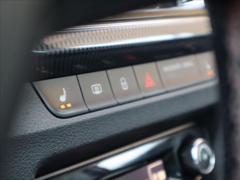 Škoda Fabia 1,2 TSI 81kW Monte Carlo DSG - fotka 25 z 37