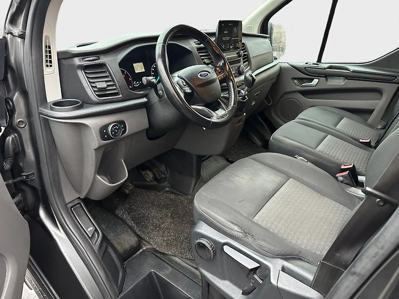 Ford Transit Custom (2019) 2.0Tdci 125kw 9-míst - fotka 9 z 21