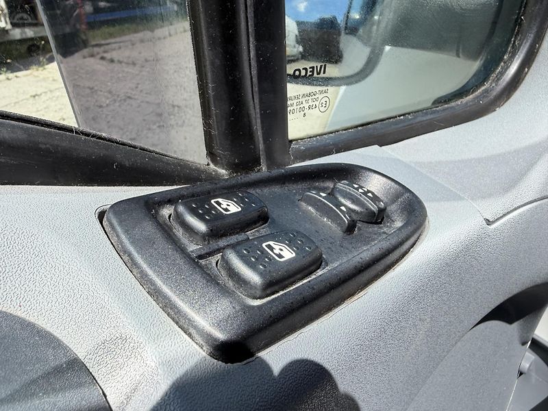 Iveco Daily (2009) Iveco Daily 60C18-bedna-měchy - fotka 26 z 32