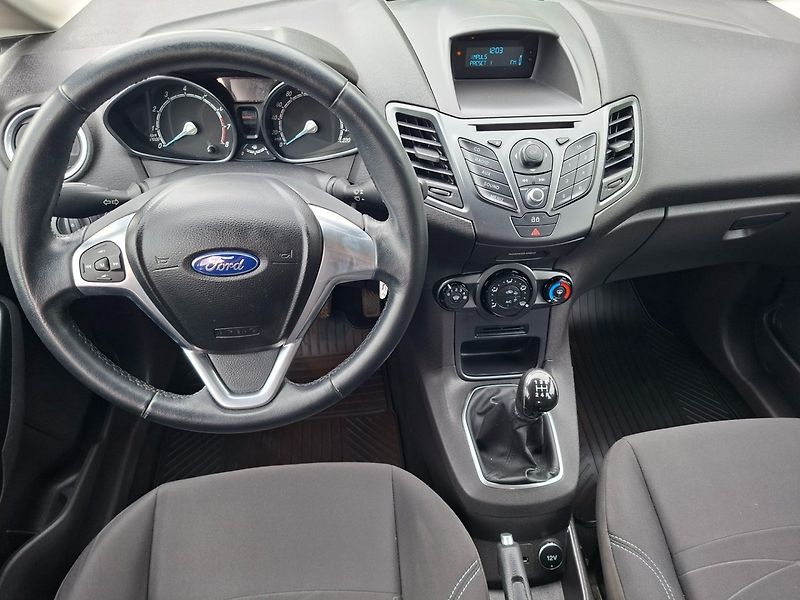 Ford Fiesta (2014) 1.0i 74kW -S.KNIHA-TAŽ.ZAŘ. - fotka 12 z 33