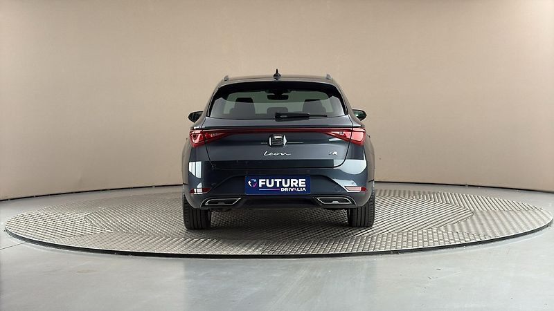 Seat Leon 2.0 TDI DSG FR Sportstourer - fotka 5 z 27