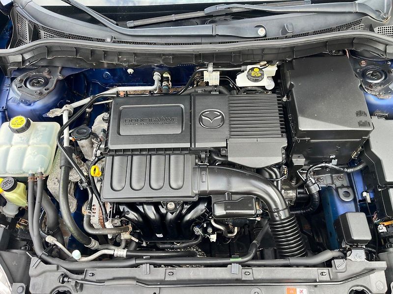 Mazda 3 (2011) 1.6 i Velmi pěkná - fotka 15 z 20