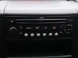 Peugeot Partner Tepee 1,6 HDI 80kW Premium Pano - náhled 17