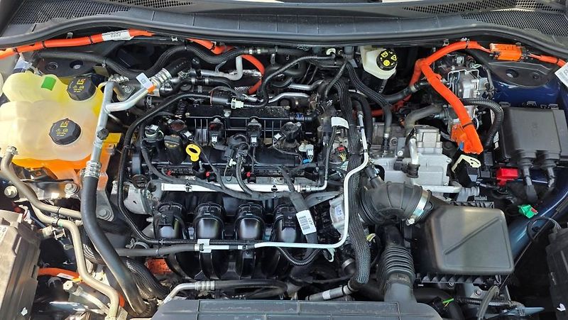 Ford Kuga (2022) 2.5i PHEV 165 kW ST-line AT TZ - fotka 29 z 33