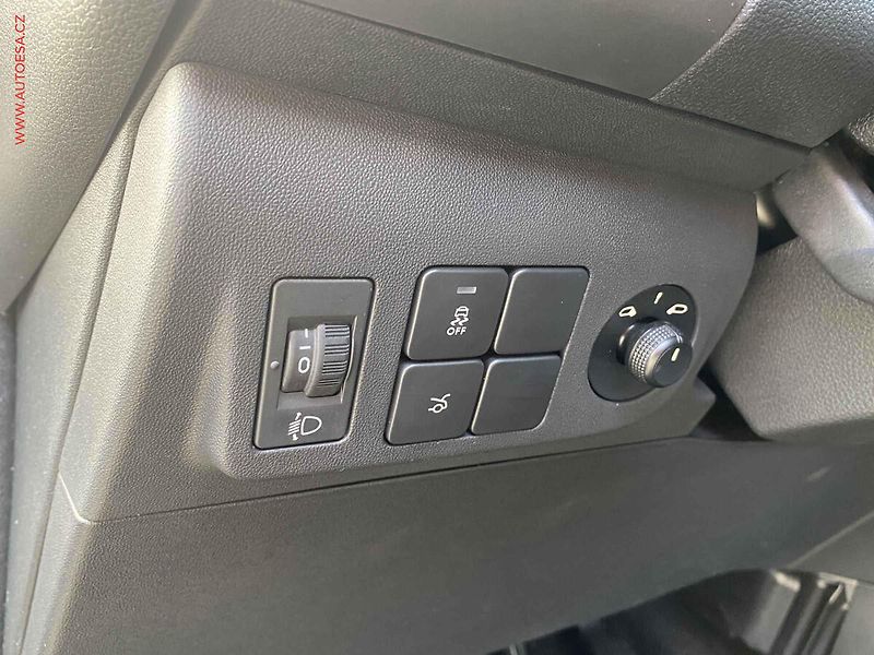 Peugeot 301 (2017) 1.6i, 1.maj,ČR, AC, tempo - fotka 13 z 16