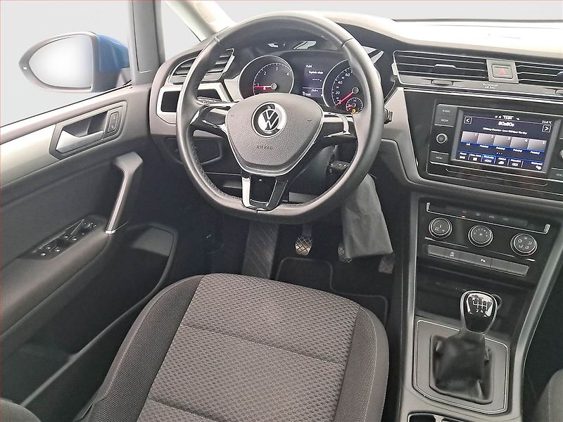 Volkswagen Touran (2022) Comfortline 2.0 TDI - fotka 7 z 17