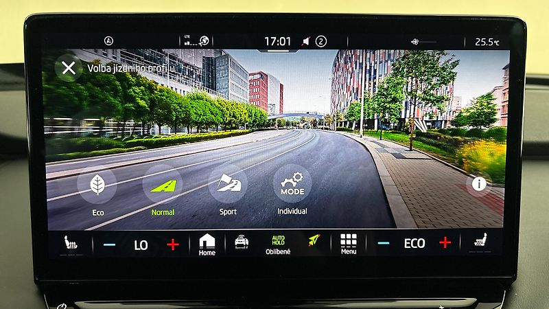 Škoda Enyaq 62 kWh AUT 60 Sportline - fotka 31 z 33