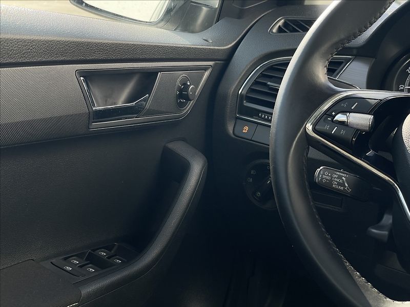Škoda Fabia 1,0 TSI Combi Style Plus ACC - fotka 14 z 23