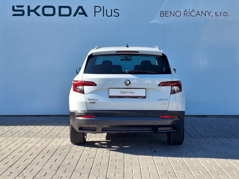 Škoda Karoq (2018) Style DSG 4x4 2,0TDi 110kW - fotka 12 z 38