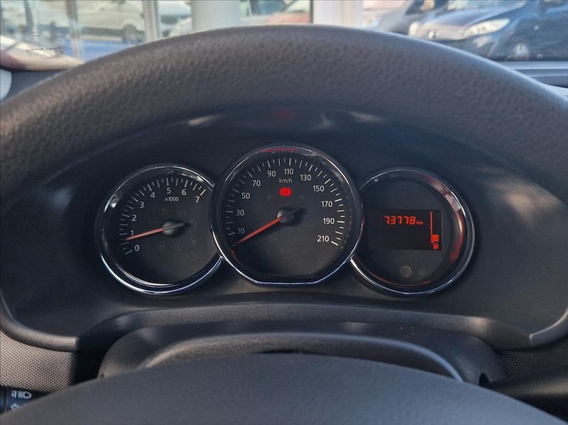 Dacia Logan 1,2 i 54kW SENZORY HEZKÝNÁJEZD - fotka 21 z 33