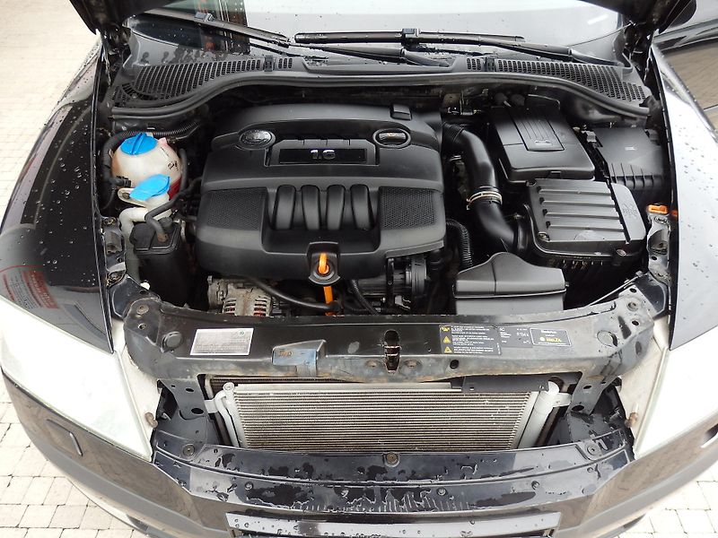 Škoda Octavia 1,6 75kW ZÁLOHOVÁNO - fotka 12 z 12