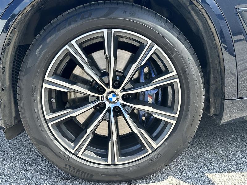 BMW X5 xDrive45e - fotka 4 z 17