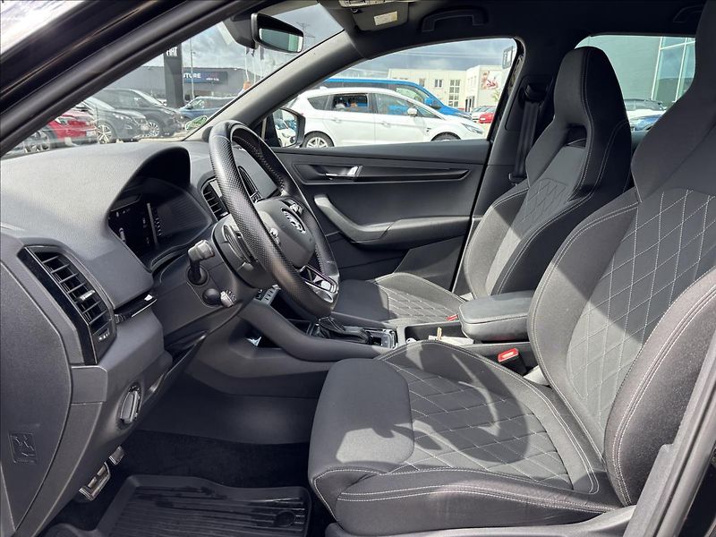 Škoda Karoq 1,5 TSI  110kW Sportline - fotka 23 z 51