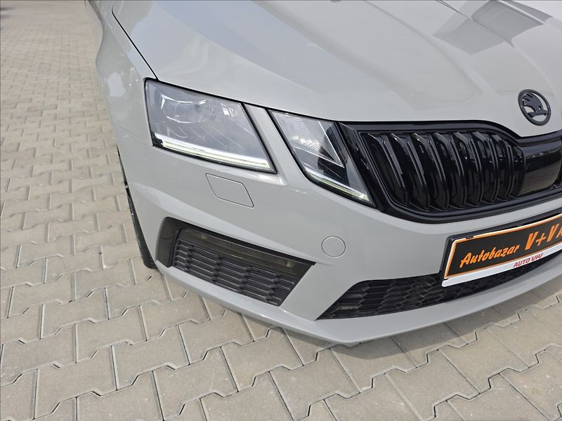 Škoda Octavia III 2,0 TSi 180KW RS Panorama - fotka 40 z 44