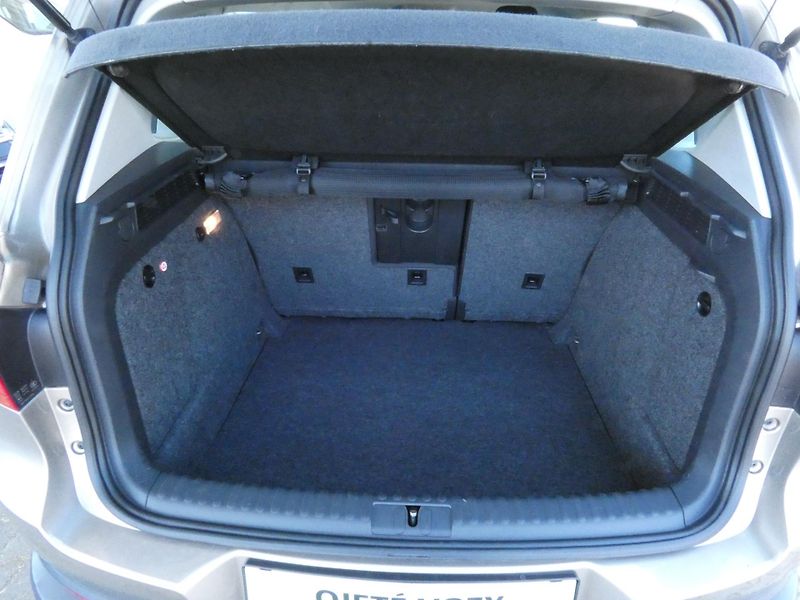 Volkswagen Tiguan (2014) 2,0 TDI BMT 103KW - fotka 15 z 29