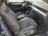 Volkswagen Passat (2018) Highline 2.0 TDI, 4X4 - náhled 9